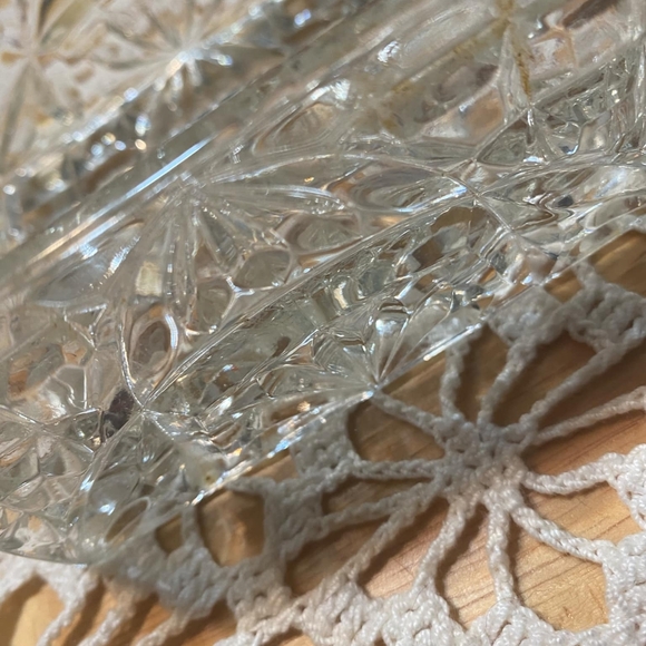 Vintage Anchor Hocking Glass Jewel Box - Picture 3 of 8